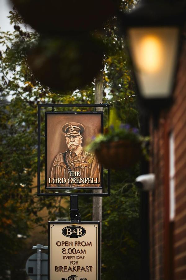 เดอะ ลอร์ด เกรนเฟล Bed & Breakfast เมเดนเฮด ภายนอก รูปภาพ The Lord Grenville pub